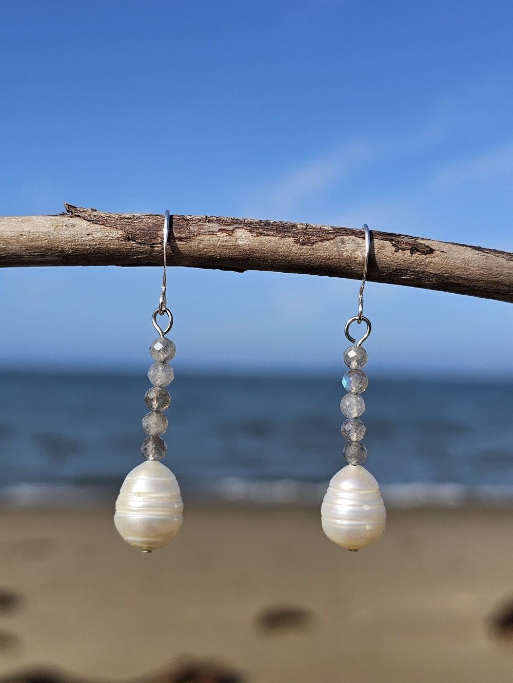 Baroque Pearl Earrings with Labradorite Bead-Handcraft/ Boho Style